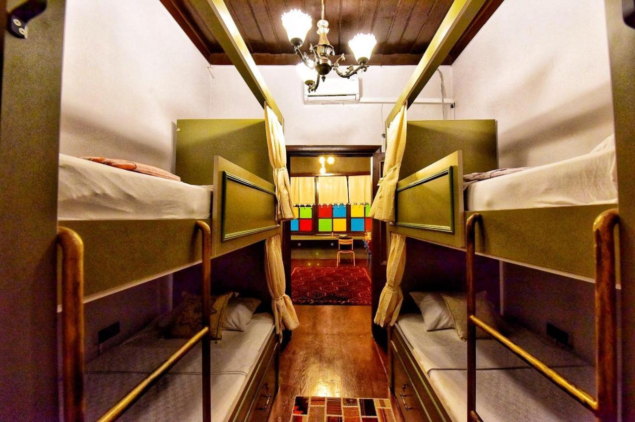 Lords Hostel & Pub Antalya Ngoại thất bức ảnh