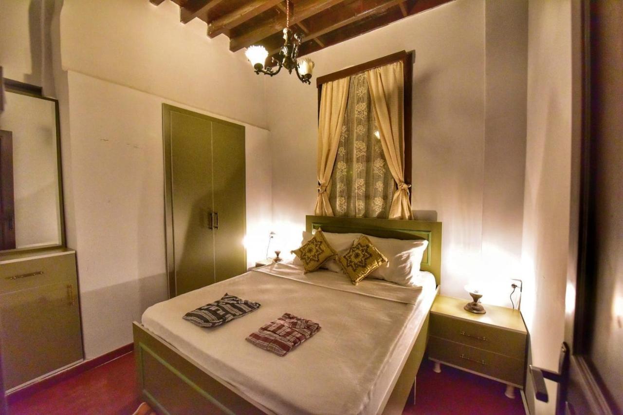 Lords Hostel & Pub Antalya Ngoại thất bức ảnh
